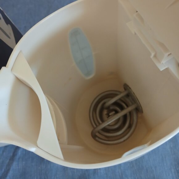 Kalorik Electric Tea Kettle Used - Picture 2 of 3